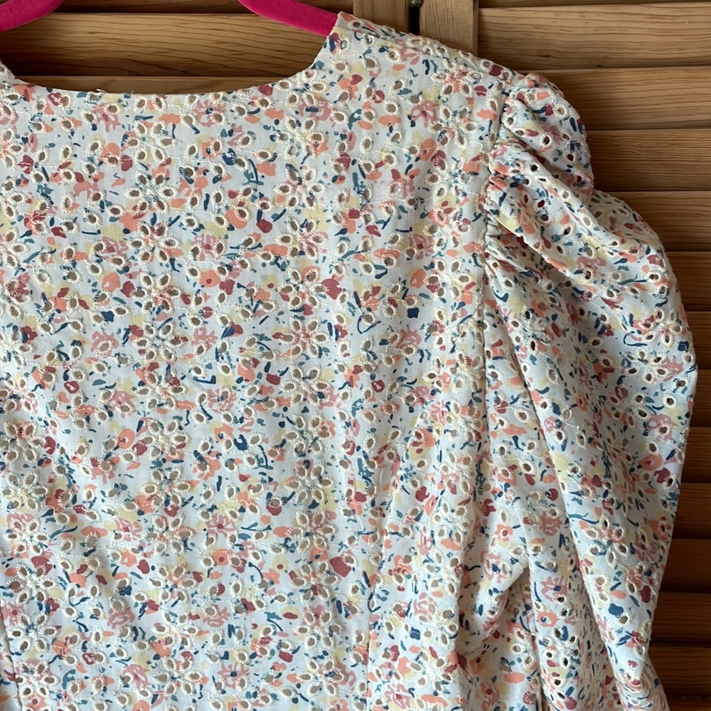FREE THE ROSES 2.7 AUGUST APPAREL Dress - Picture 15 of 17